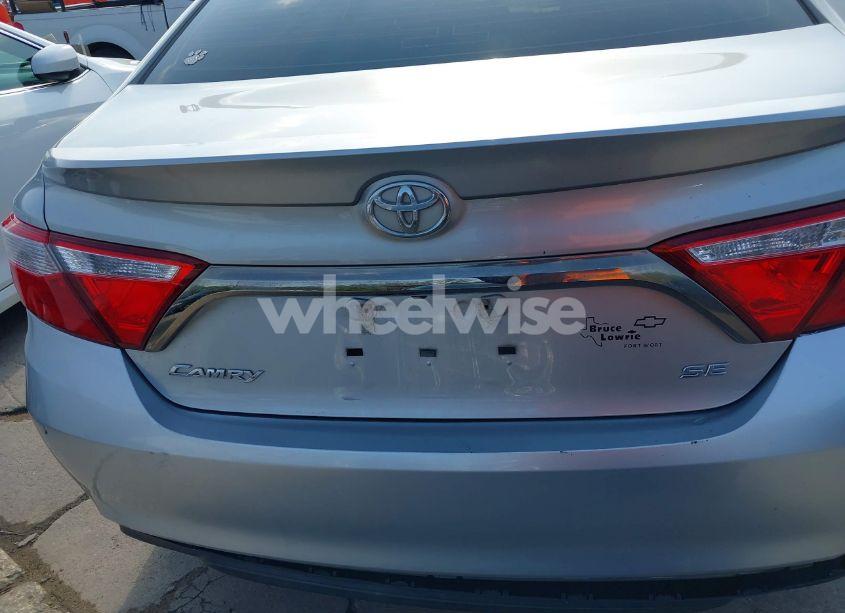 Photo 16 of 2015 Toyota Camry SE (VIN 4T1BF1FK5FU946243)