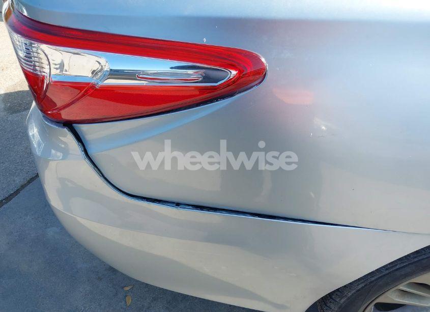 Photo 6 of 2015 Toyota Camry SE (VIN 4T1BF1FK5FU946243)