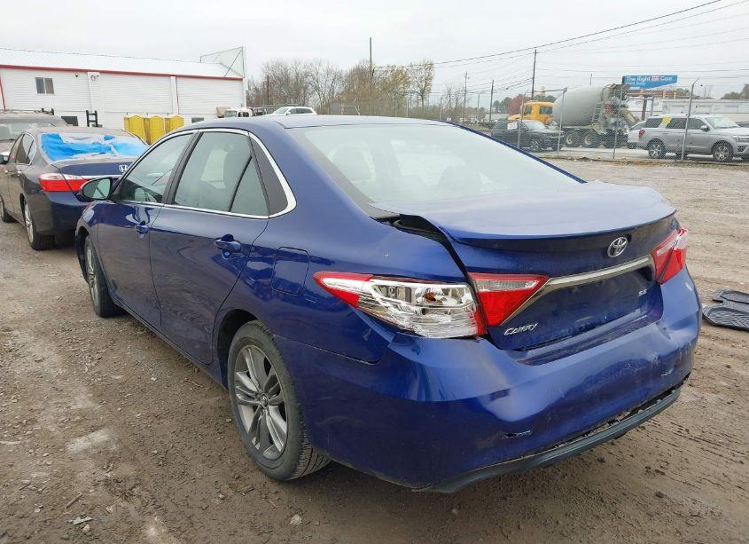 Photo 3 of 2015 Toyota Camry SE (VIN 4T1BF1FK5FU956237)
