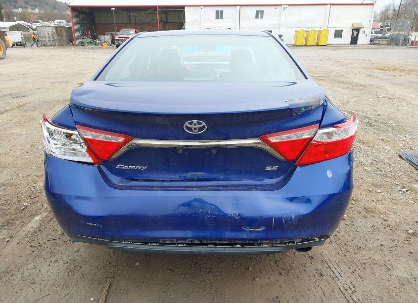 Photo 6 of 2015 Toyota Camry SE (VIN 4T1BF1FK5FU956237)