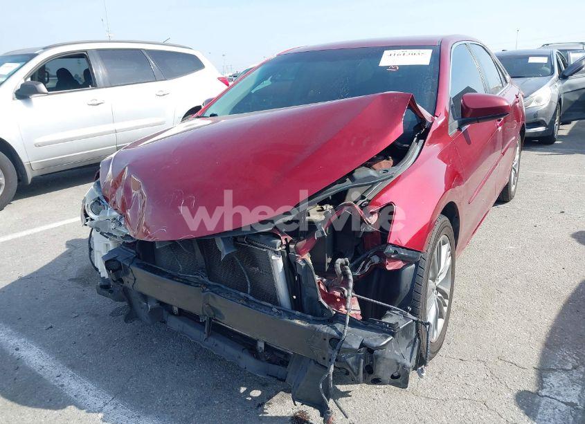 Photo 2 of 2015 Toyota Camry SE (VIN 4T1BF1FK5FU956903)