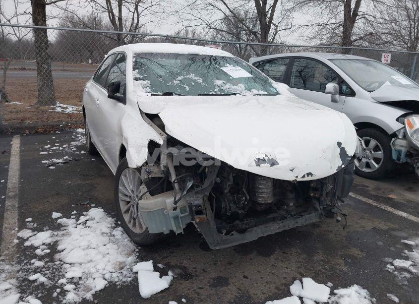 Photo 6 of 2015 Toyota Camry SE (VIN 4T1BF1FK5FU961194)