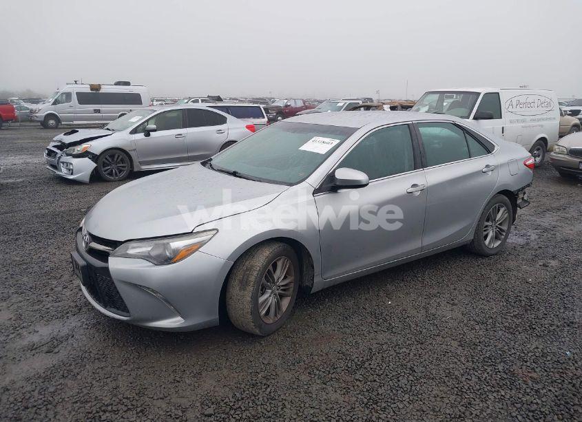 Photo 2 of 2015 Toyota Camry N/A (VIN 4T1BF1FK5FU962331)