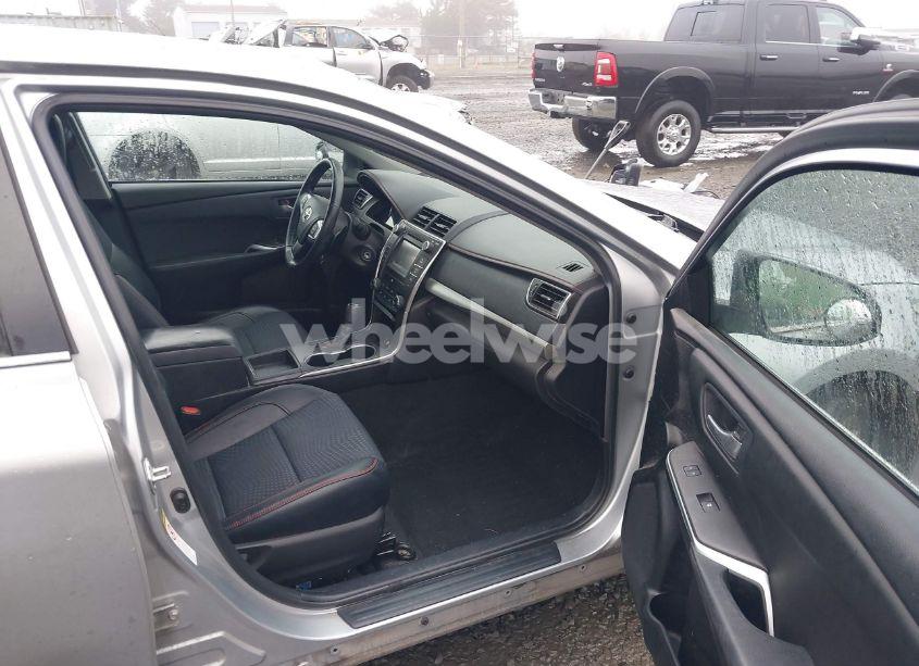 Photo 5 of 2015 Toyota Camry N/A (VIN 4T1BF1FK5FU962331)