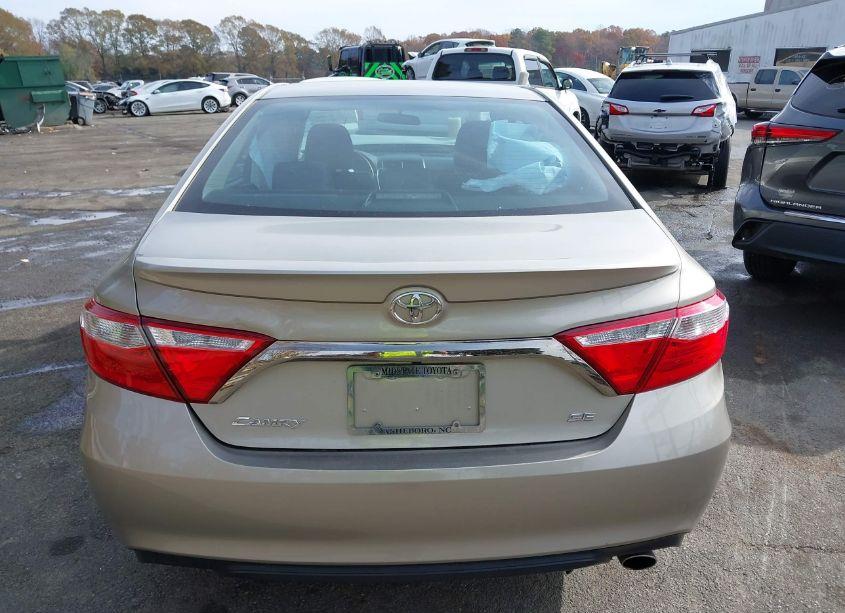 Photo 16 of 2015 Toyota Camry SE (VIN 4T1BF1FK5FU984846)