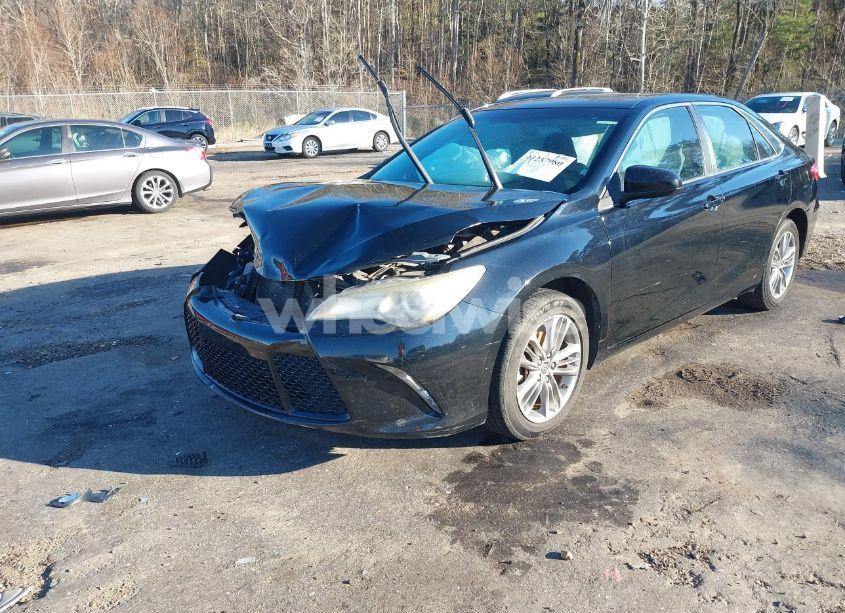 Photo 2 of 2015 Toyota Camry SE (VIN 4T1BF1FK5FU994888)