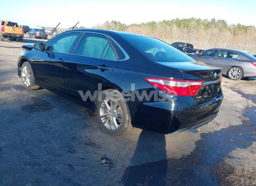 Photo 3 of 2015 Toyota Camry SE (VIN 4T1BF1FK5FU994888)