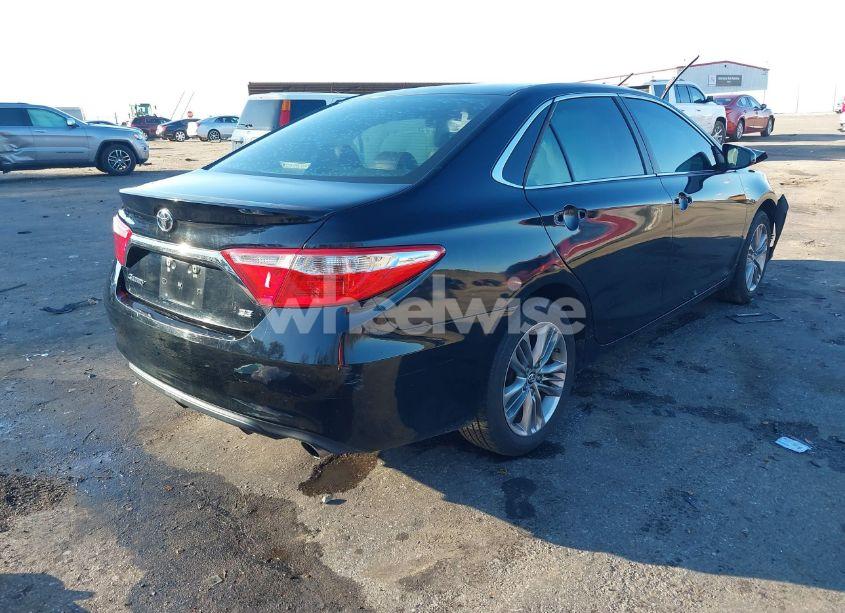 Photo 4 of 2015 Toyota Camry SE (VIN 4T1BF1FK5FU994888)