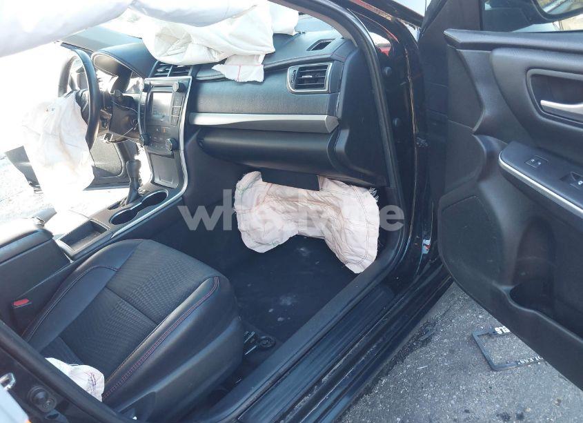 Photo 5 of 2015 Toyota Camry SE (VIN 4T1BF1FK5FU994888)