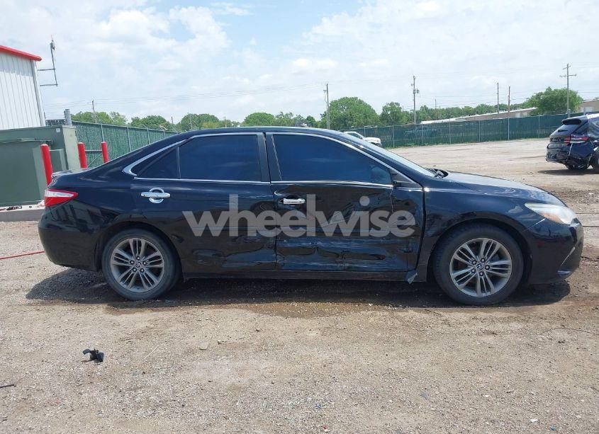 Photo 13 of 2015 Toyota Camry SE (VIN 4T1BF1FK5FU998018)