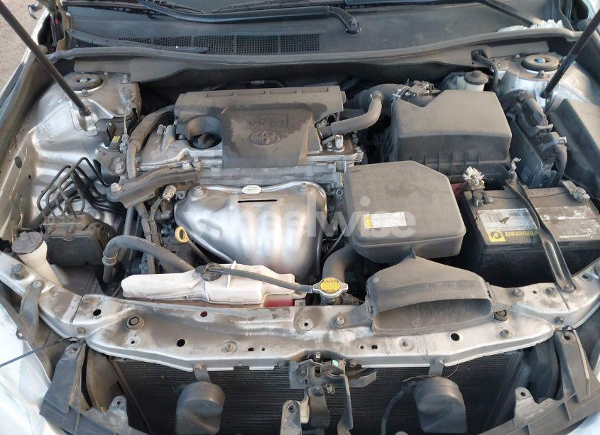 Photo 10 of 2016 Toyota Camry LE (VIN 4T1BF1FK5GU118985)