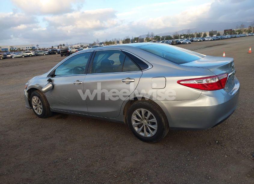 Photo 15 of 2016 Toyota Camry LE (VIN 4T1BF1FK5GU118985)