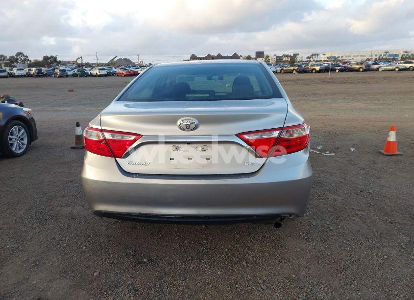 Photo 17 of 2016 Toyota Camry LE (VIN 4T1BF1FK5GU118985)