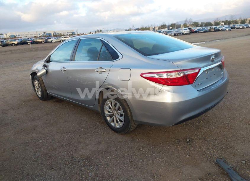 Photo 3 of 2016 Toyota Camry LE (VIN 4T1BF1FK5GU118985)
