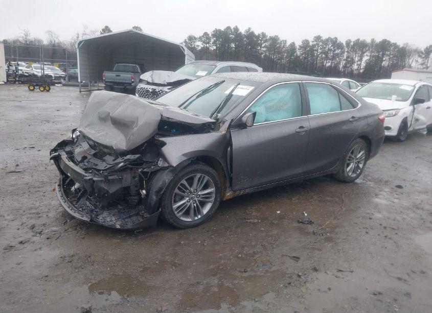 Photo 2 of 2016 Toyota Camry SE (VIN 4T1BF1FK5GU119585)