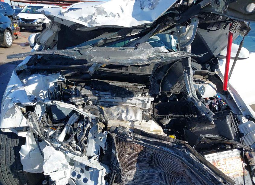 Photo 10 of 2016 Toyota Camry SE (VIN 4T1BF1FK5GU120400)