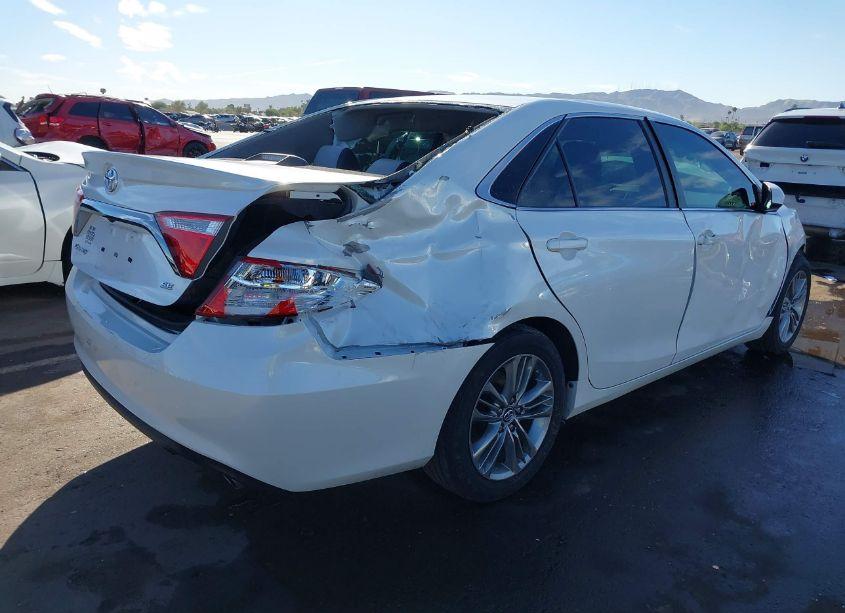 Photo 4 of 2016 Toyota Camry SE (VIN 4T1BF1FK5GU120400)