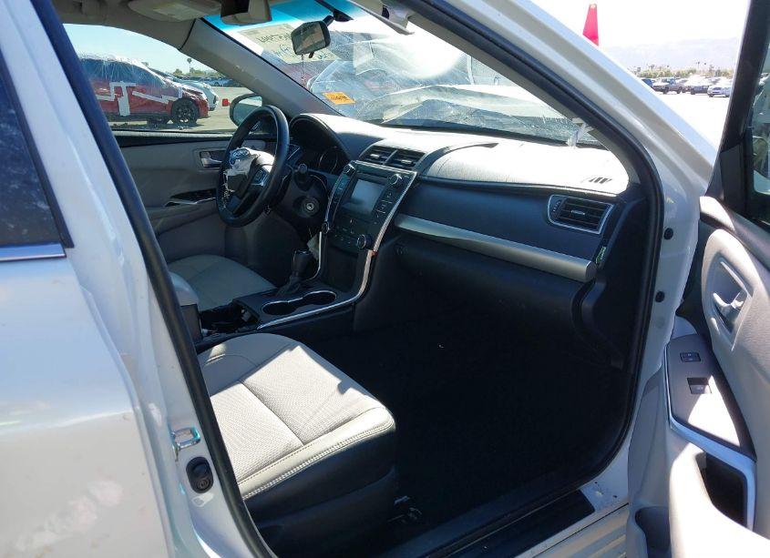 Photo 5 of 2016 Toyota Camry SE (VIN 4T1BF1FK5GU120400)