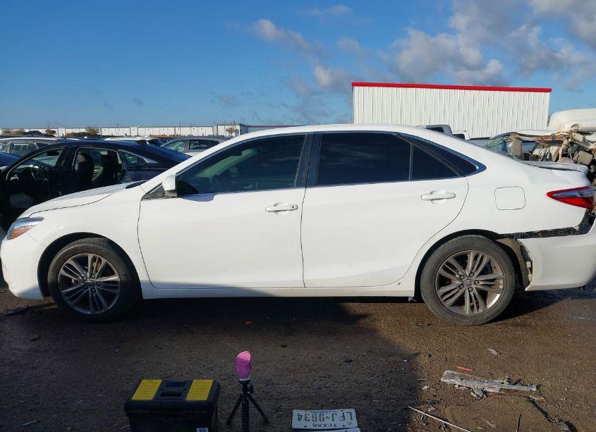 Photo 14 of 2016 Toyota Camry SE (VIN 4T1BF1FK5GU128125)