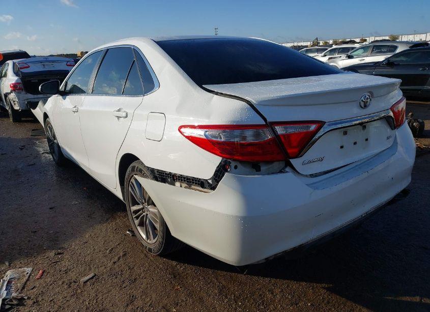 Photo 3 of 2016 Toyota Camry SE (VIN 4T1BF1FK5GU128125)
