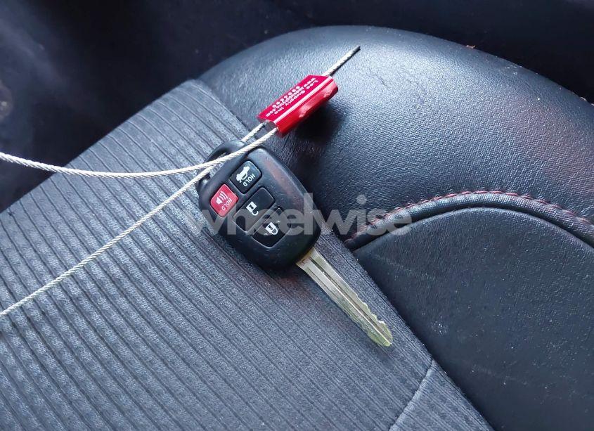 Photo 11 of 2016 Toyota Camry SE (VIN 4T1BF1FK5GU130814)