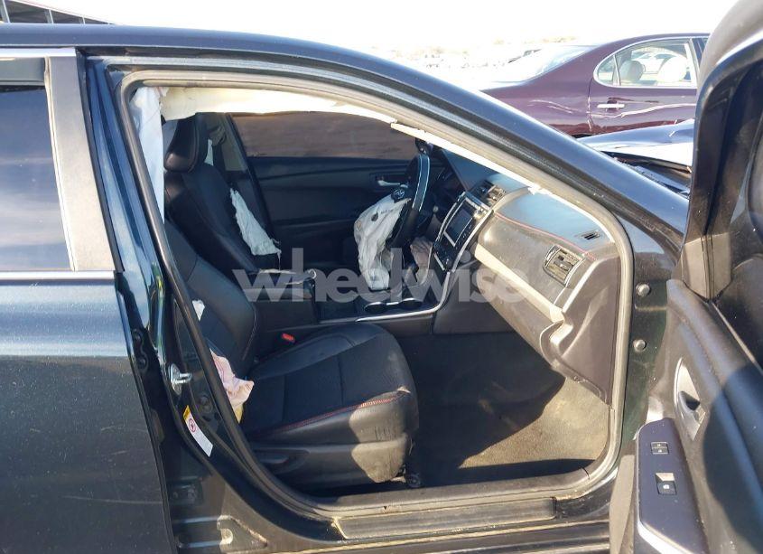 Photo 5 of 2016 Toyota Camry SE (VIN 4T1BF1FK5GU130814)