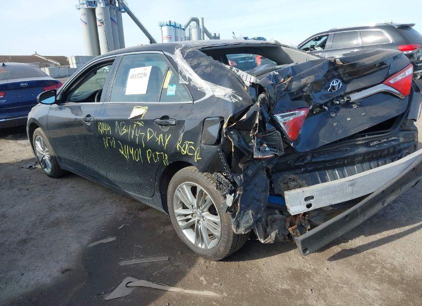 Photo 3 of 2016 Toyota Camry SE (VIN 4T1BF1FK5GU136449)