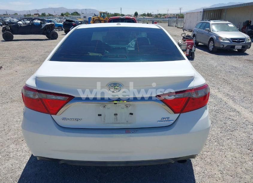 Photo 17 of 2016 Toyota Camry SE (VIN 4T1BF1FK5GU143918)