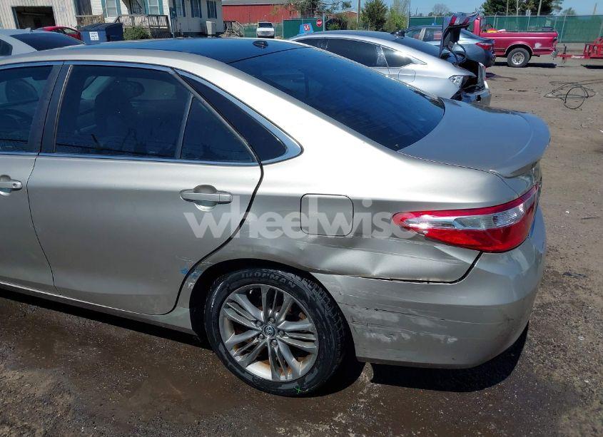 Photo 6 of 2016 Toyota Camry SE (VIN 4T1BF1FK5GU152635)