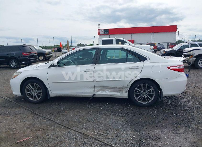 Photo 14 of 2016 Toyota Camry SE (VIN 4T1BF1FK5GU163599)