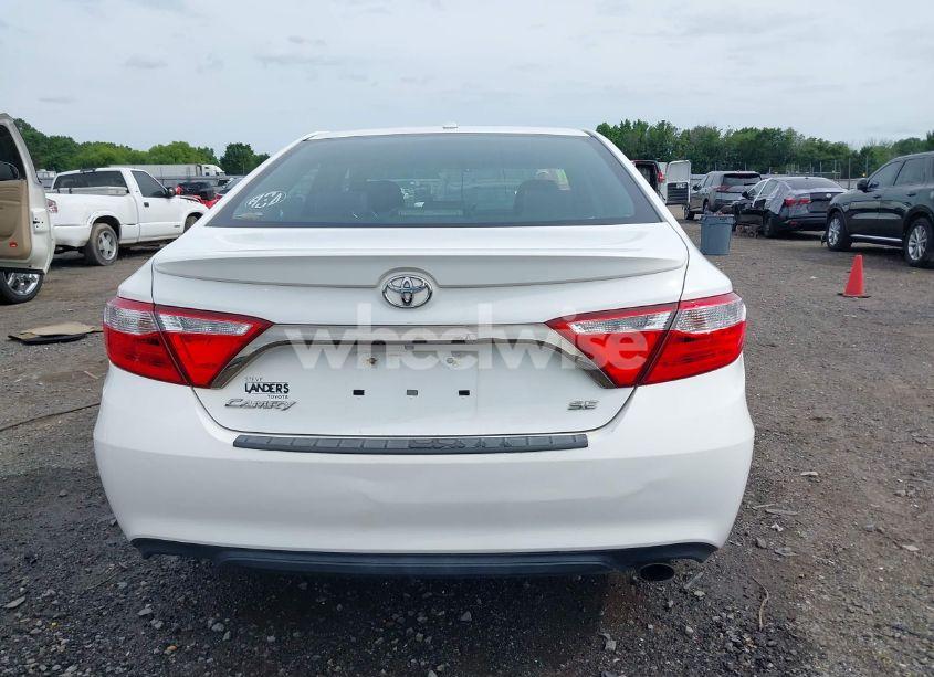 Photo 16 of 2016 Toyota Camry SE (VIN 4T1BF1FK5GU163599)