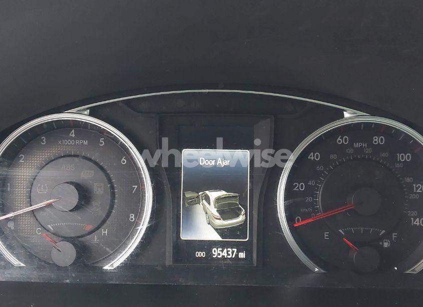 Photo 7 of 2016 Toyota Camry SE (VIN 4T1BF1FK5GU164848)