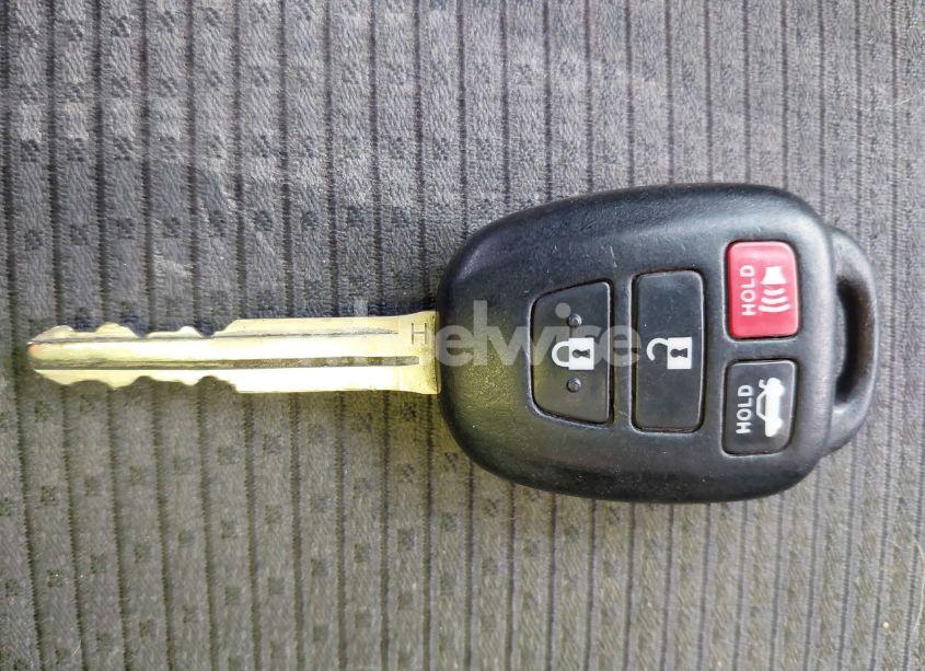 Photo 11 of 2016 Toyota Camry SE (VIN 4T1BF1FK5GU184064)