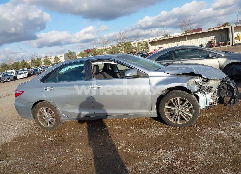 Photo 14 of 2016 Toyota Camry SE (VIN 4T1BF1FK5GU184064)