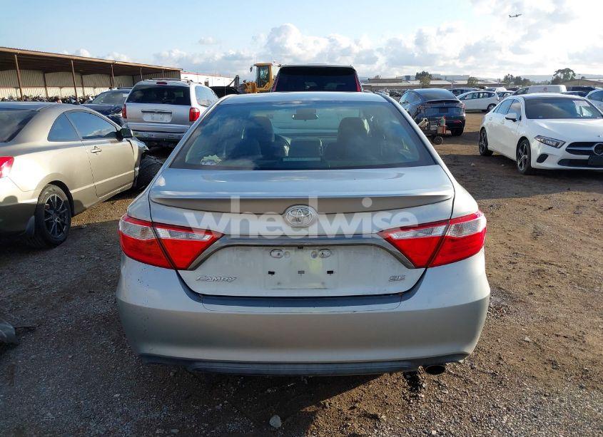Photo 17 of 2016 Toyota Camry SE (VIN 4T1BF1FK5GU184064)