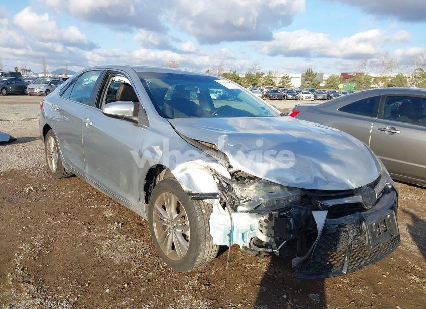 Photo 6 of 2016 Toyota Camry SE (VIN 4T1BF1FK5GU184064)