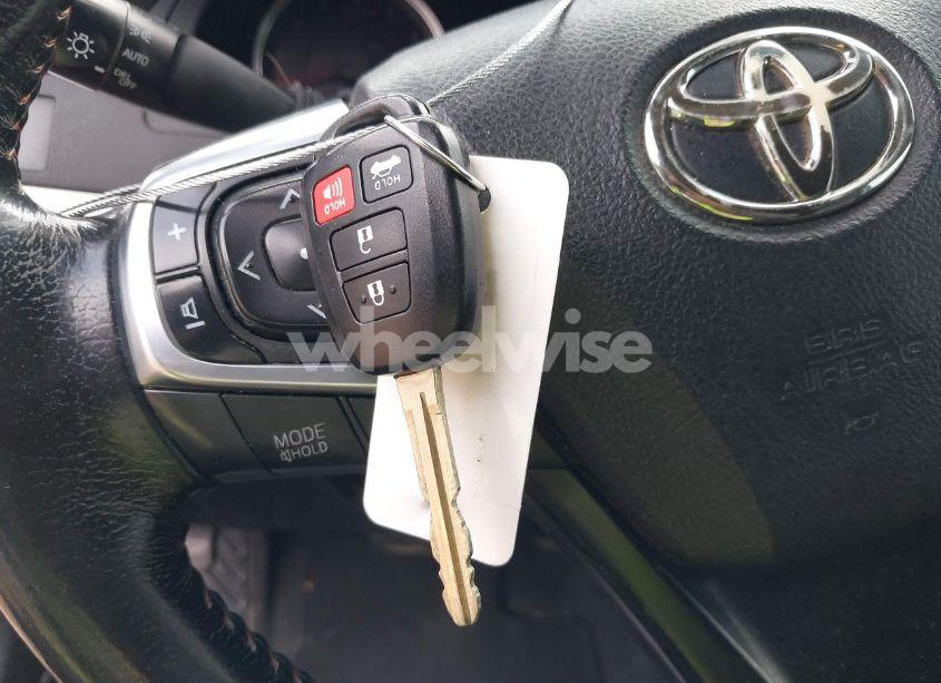 Photo 11 of 2016 Toyota Camry SE (VIN 4T1BF1FK5GU188826)