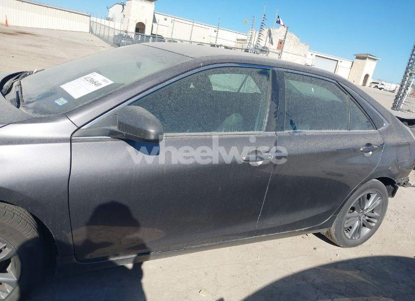 Photo 15 of 2016 Toyota Camry SE (VIN 4T1BF1FK5GU189216)