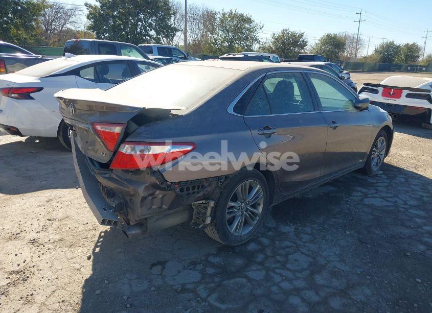 Photo 4 of 2016 Toyota Camry SE (VIN 4T1BF1FK5GU189216)