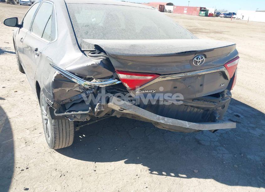 Photo 6 of 2016 Toyota Camry SE (VIN 4T1BF1FK5GU189216)