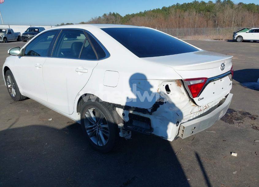 Photo 3 of 2016 Toyota Camry SE (VIN 4T1BF1FK5GU231139)