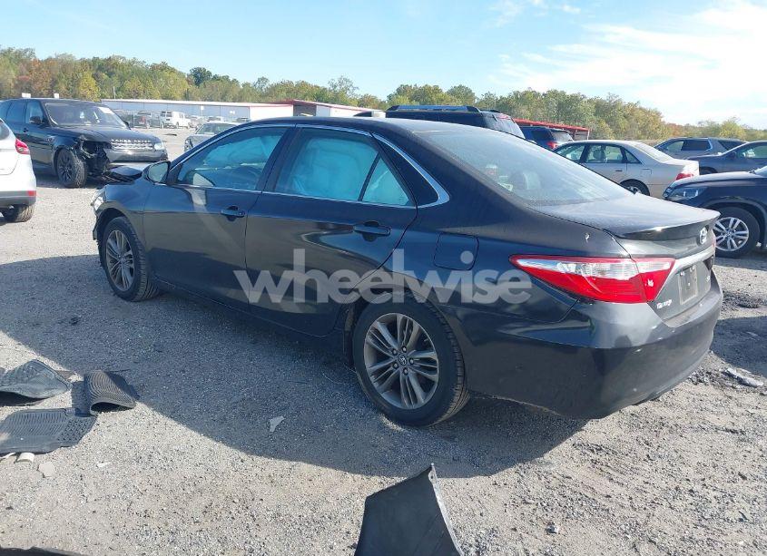 Photo 3 of 2016 Toyota Camry SE (VIN 4T1BF1FK5GU239872)