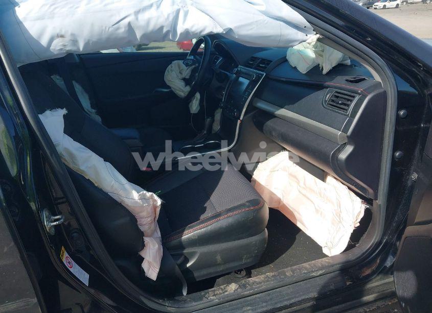 Photo 5 of 2016 Toyota Camry SE (VIN 4T1BF1FK5GU239872)