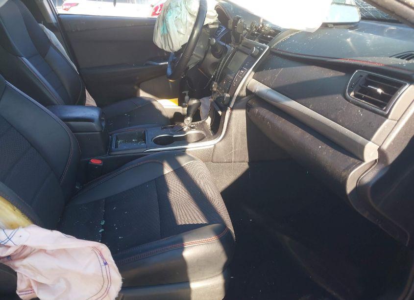 Photo 5 of 2016 Toyota Camry SE (VIN 4T1BF1FK5GU263184)