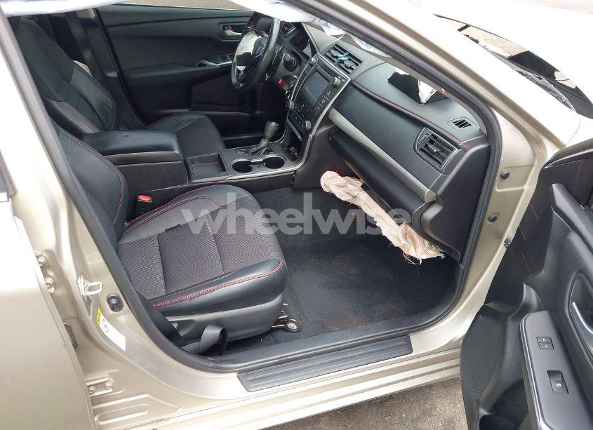 Photo 5 of 2016 Toyota Camry SE (VIN 4T1BF1FK5GU267056)