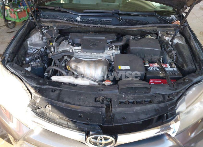 Photo 10 of 2016 Toyota Camry LE (VIN 4T1BF1FK5GU511059)