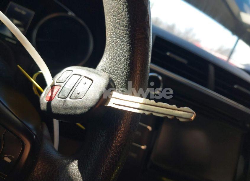 Photo 11 of 2016 Toyota Camry LE (VIN 4T1BF1FK5GU511059)