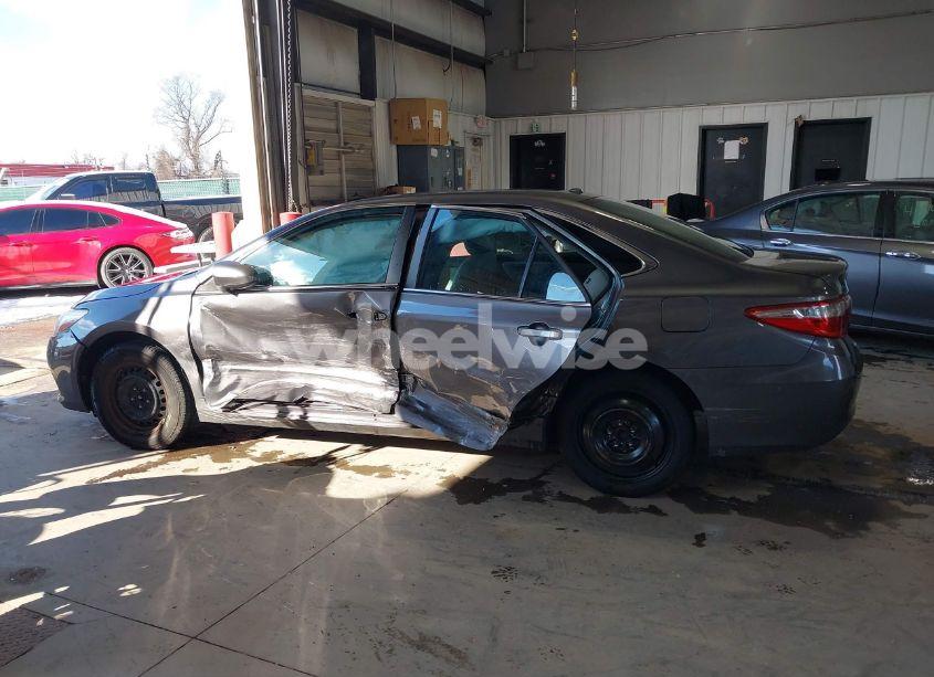 Photo 14 of 2016 Toyota Camry LE (VIN 4T1BF1FK5GU511059)