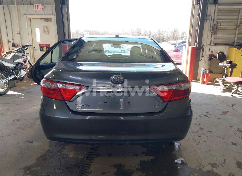Photo 16 of 2016 Toyota Camry LE (VIN 4T1BF1FK5GU511059)