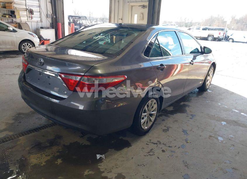 Photo 4 of 2016 Toyota Camry LE (VIN 4T1BF1FK5GU511059)